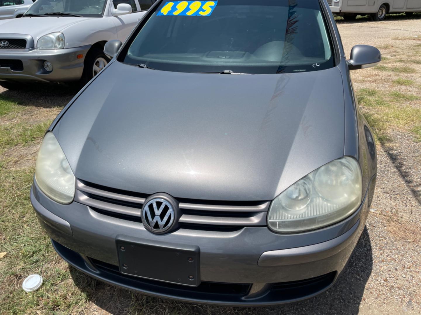 2007 /GRAY Volkswagen Rabbit 4-Door (WVWDR71K77W) with an 2.5L L5 DOHC 20V engine, 6-Speed Automatic Overdrive transmission, located at 2425 Franklin Ave., Waco, TX, 76701, (254) 753-6661, 31.540359, -97.148682 - NICE GAS SAVER, 158k, COLD AIR, $4995 CASH PLUS TTL - Photo#3